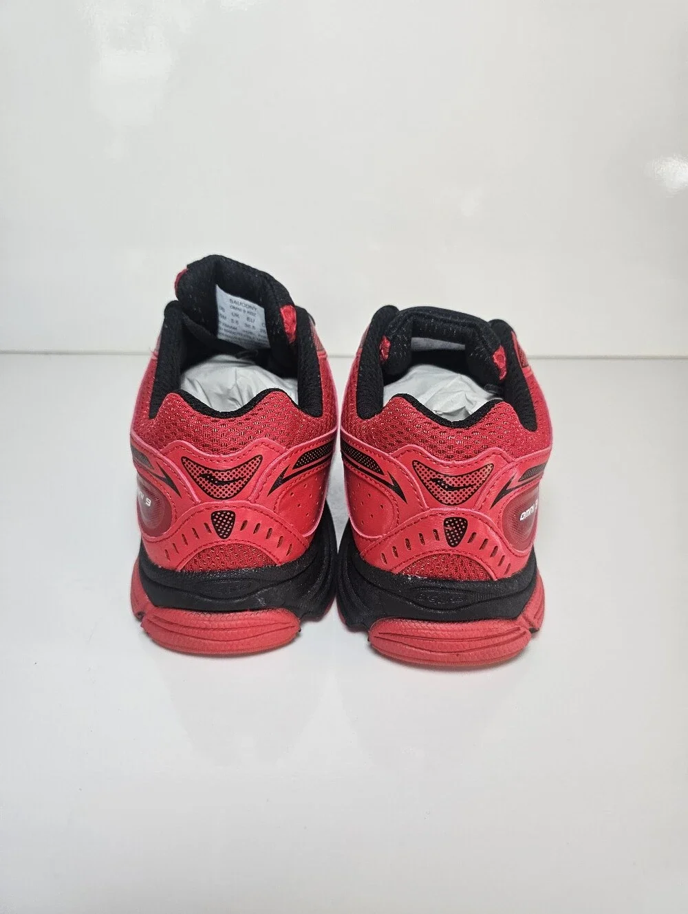 Saucony Omni 9 Running Shoes Youth Size 6.5 New In Box